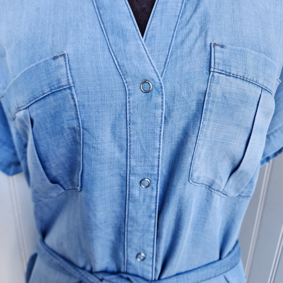 H&M Denim Women's Dress  Blue Denim Snap Buttons Short Sleeve Tie Sz 4 - Picture 4 of 15